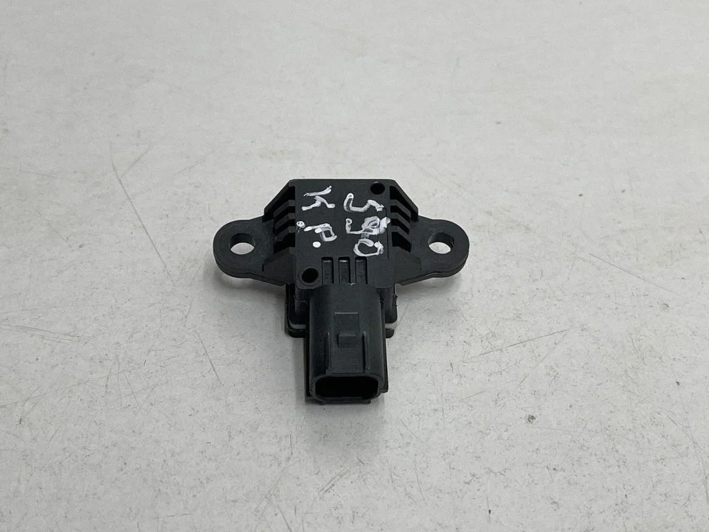 Drošības spilvenu trieciena sensors – Volvo S90, V90 (2016-)