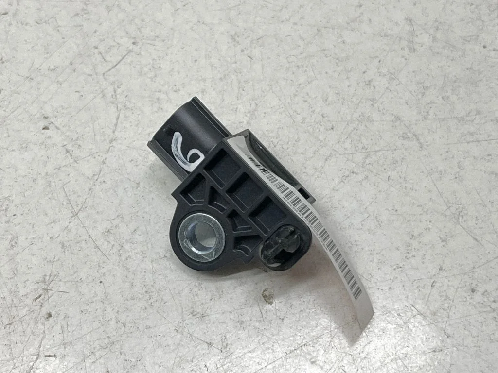 Drošības spilvenu trieciena sensors