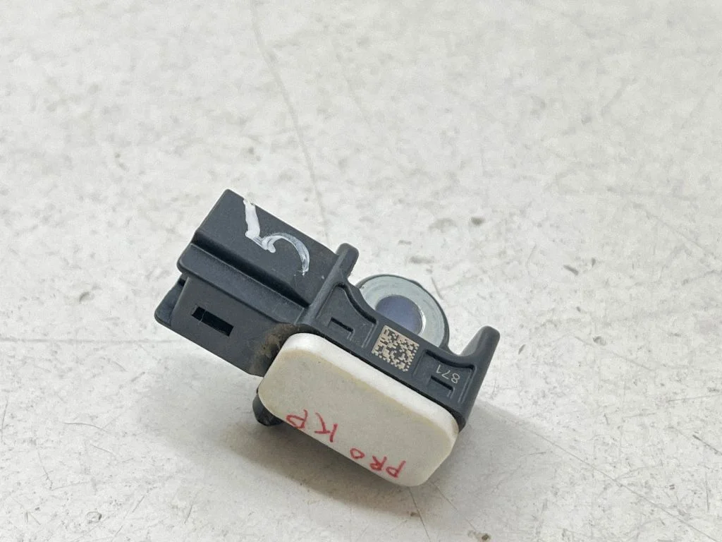Turvapadja löögiandur – Toyota Proace (2016-)