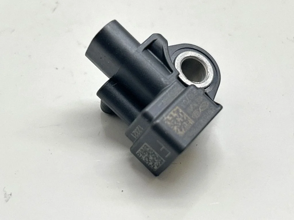 Airbag deployment crash/impact sensor – KIA EV6 (2021-)