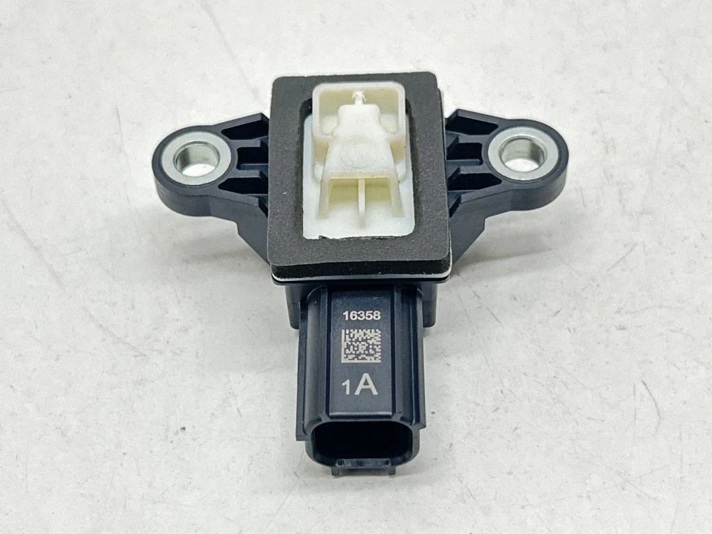 Airbag deployment crash/impact sensor 95920B1050