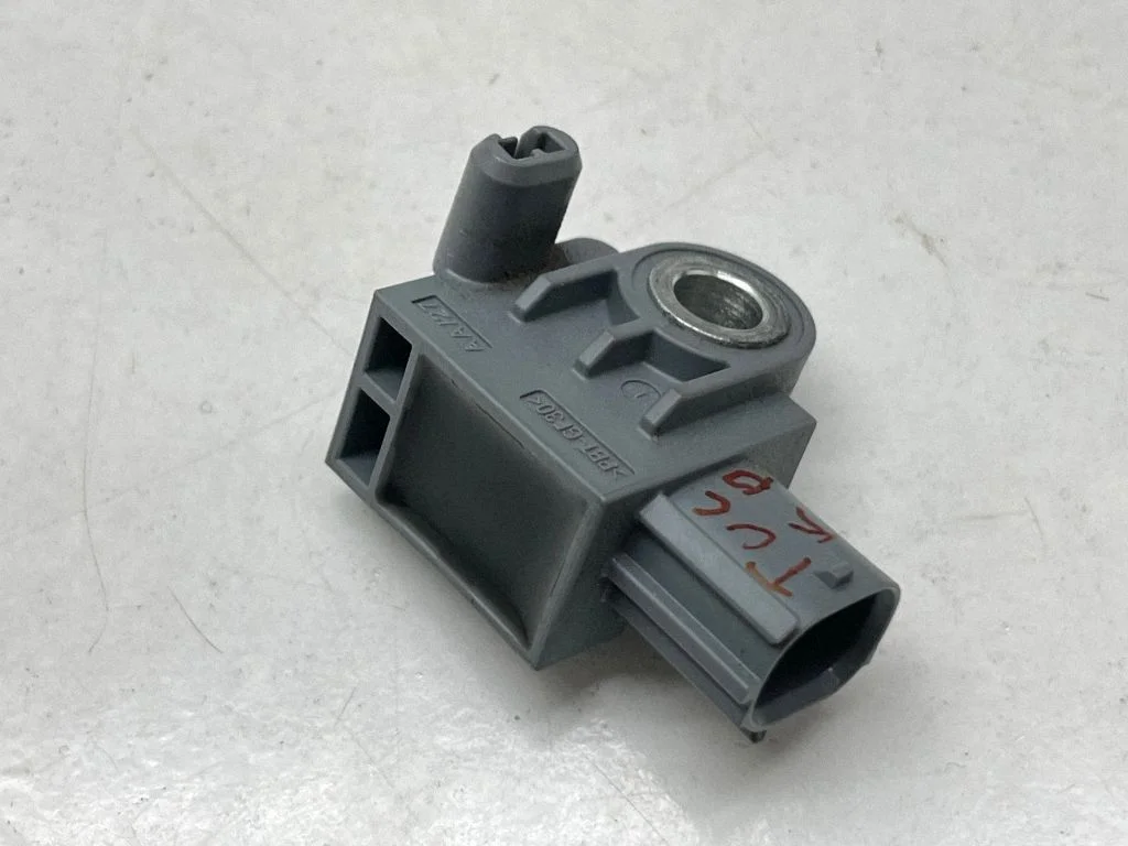 Airbag deployment crash/impact sensor 1002170401