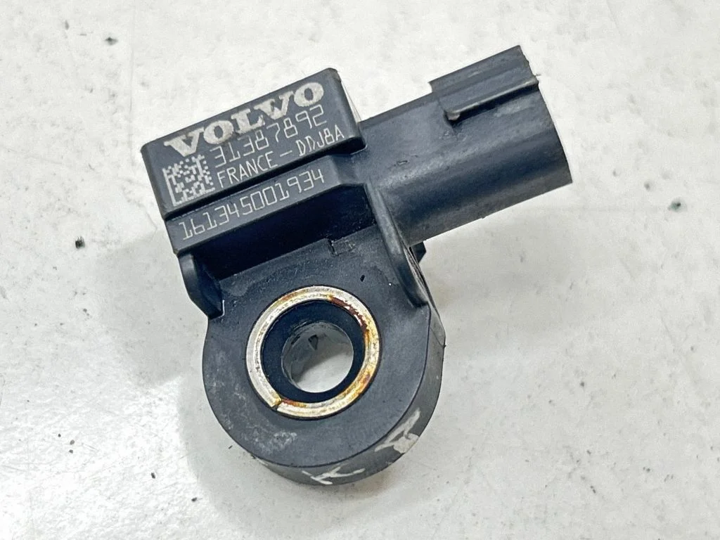 Czujnik zderzeniowy poduszek powietrznych – Volvo V40 (2012-2019)