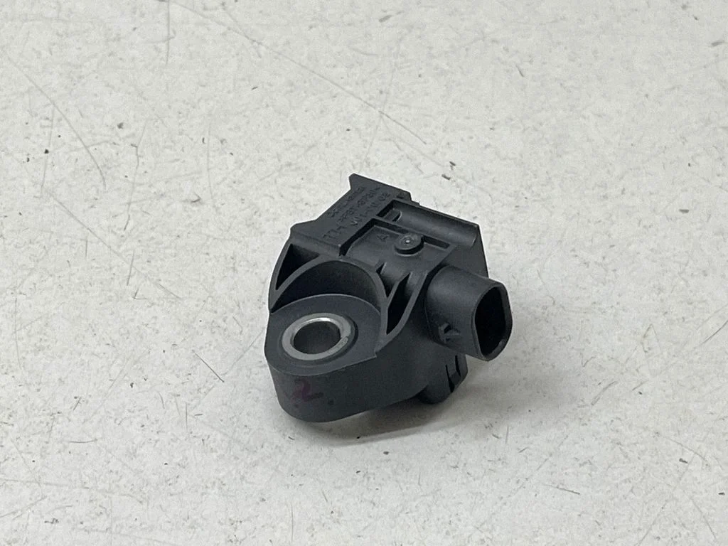 Drošības spilvenu trieciena sensors 044736