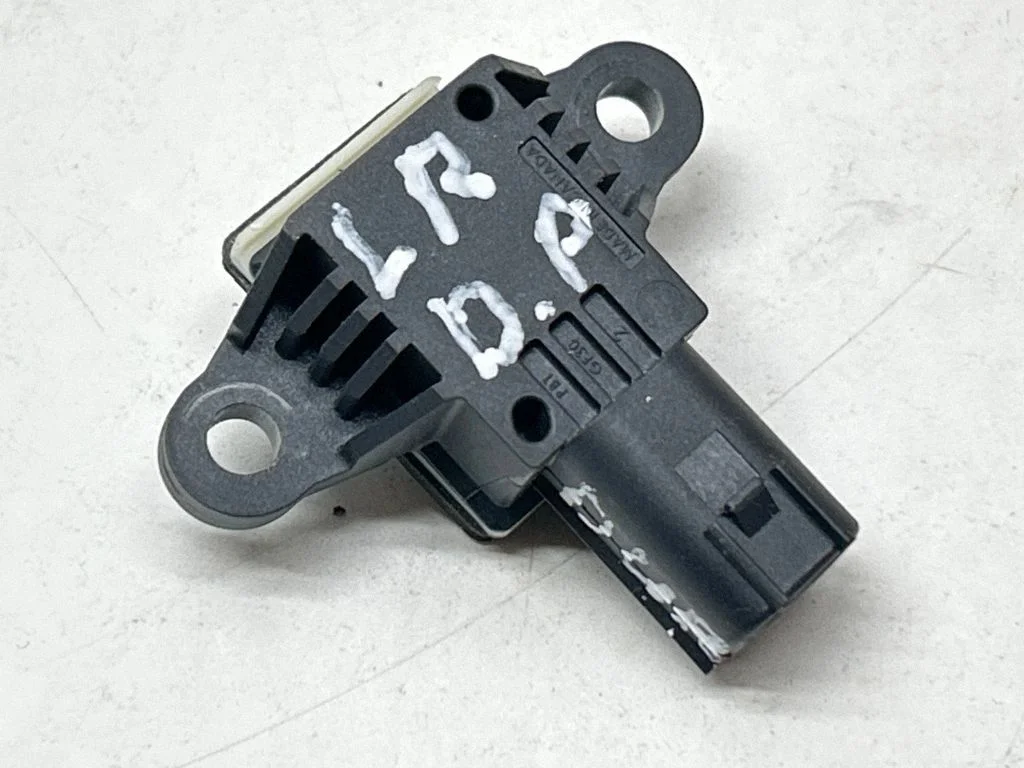 Airbag deployment crash/impact sensor – Land Rover Range Rover Evoque L538 (2011-2018)