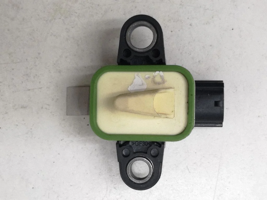 Drošības spilvenu trieciena sensors – Nissan Navara D23 (2015-)