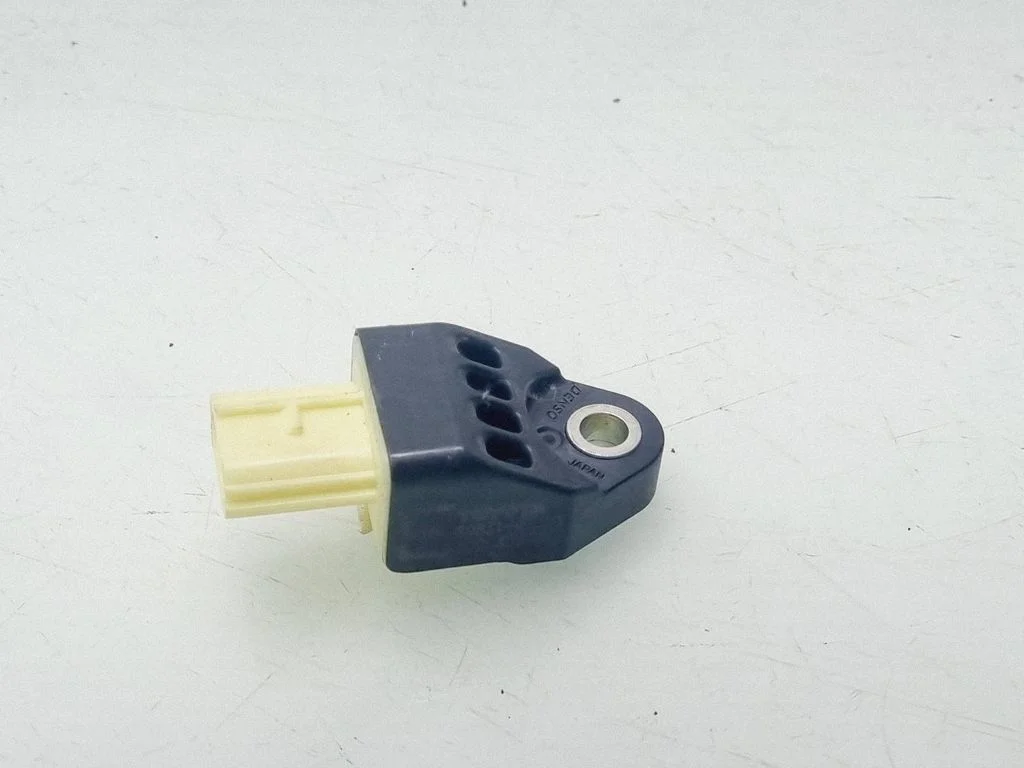 Drošības spilvenu trieciena sensors – Toyota RAV 4 (XA30) (2006-2016)