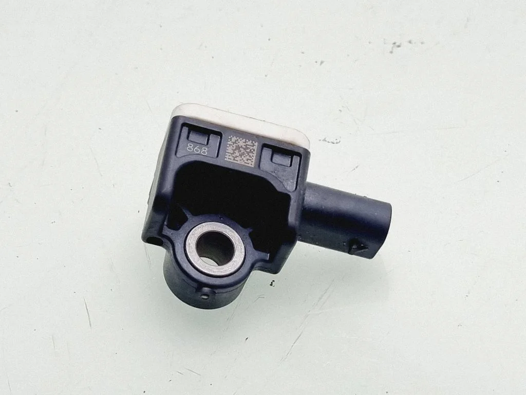 Drošības spilvenu trieciena sensors – BMW 1. sērija F20 F21 (2011-2019)