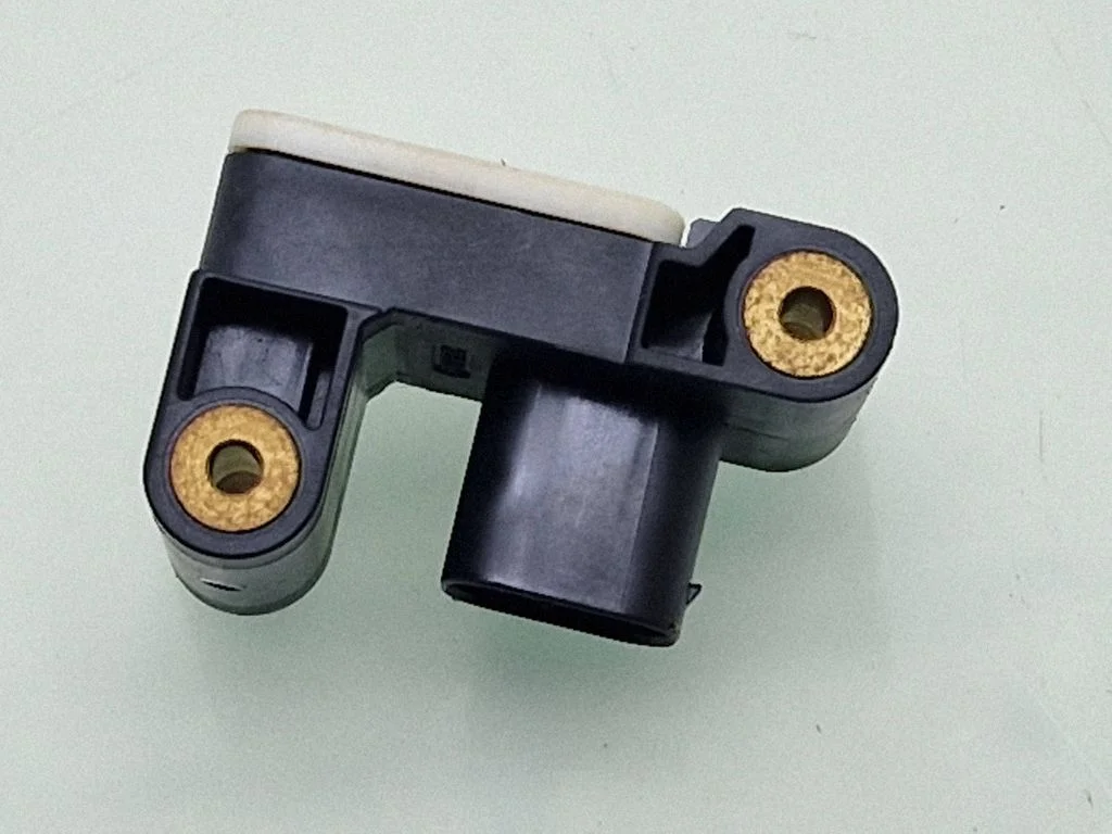 Drošības spilvenu trieciena sensors 6911003