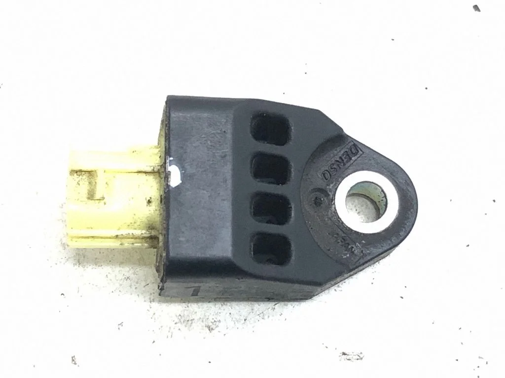 Airbag deployment crash/impact sensor – Subaru Outback (2009-2014)