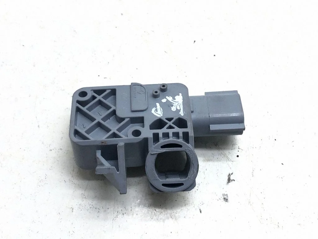 Drošības spilvenu trieciena sensors – Renault Megane III (2009-2016)