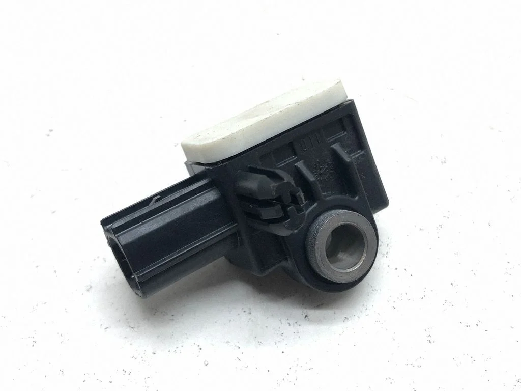 Airbag deployment crash/impact sensor – Volvo S60 (2011-2013)