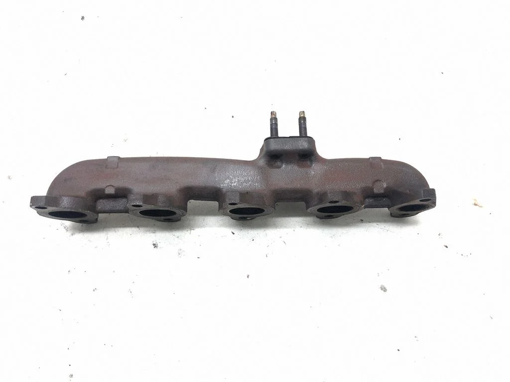 Exhaust manifold 05901h33
