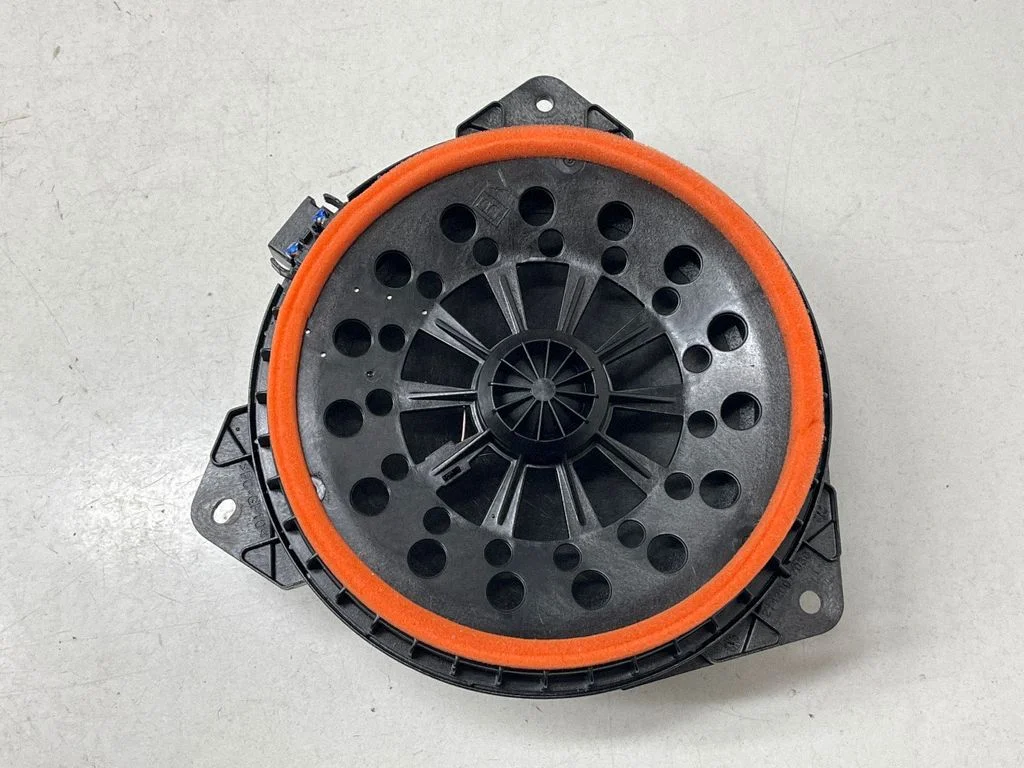 Rear door speaker – Subaru Crosstrek III (2024-)