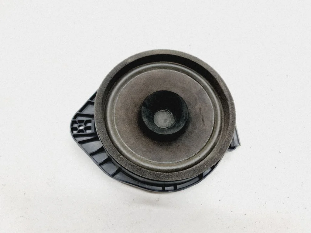 Rear door speaker – Opel Meriva B (2010-2016)