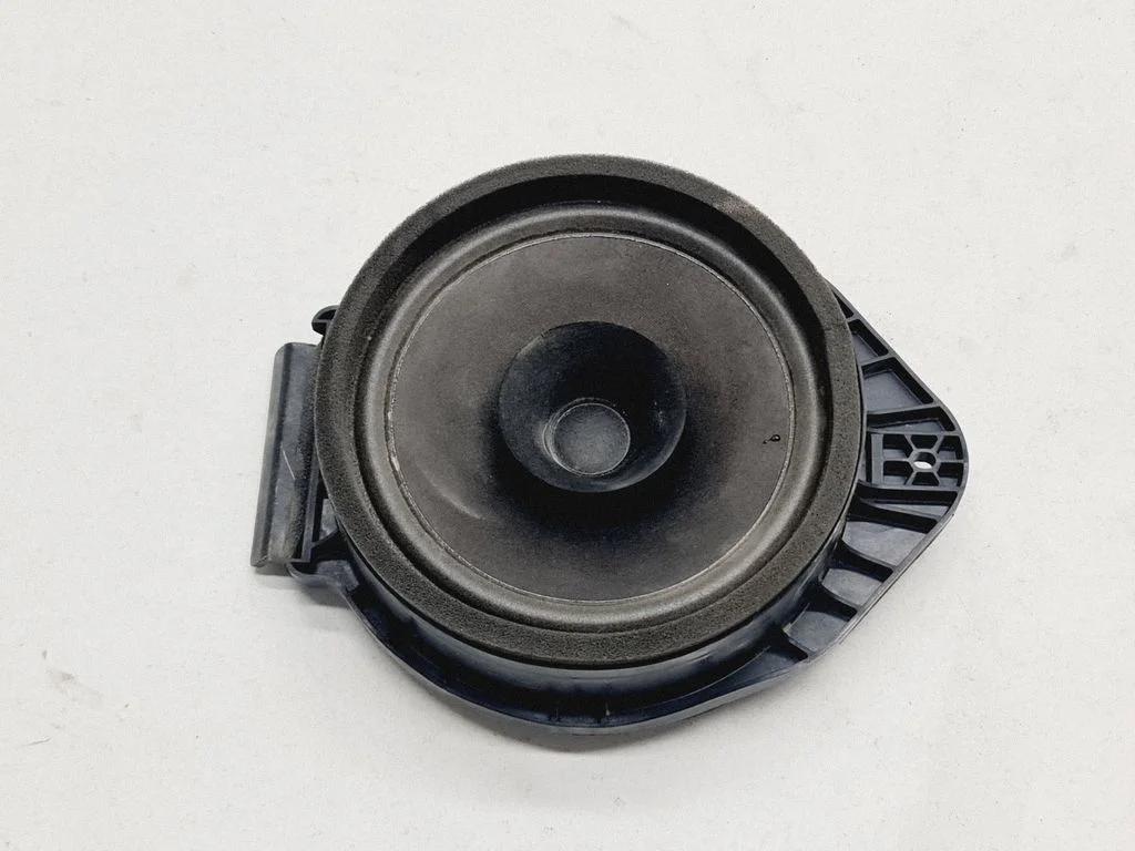 Rear door speaker – Opel Meriva B (2010-2016)