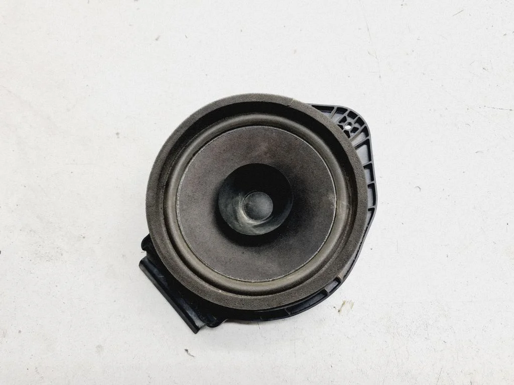 Rear door speaker – Opel Meriva B (2010-2016)