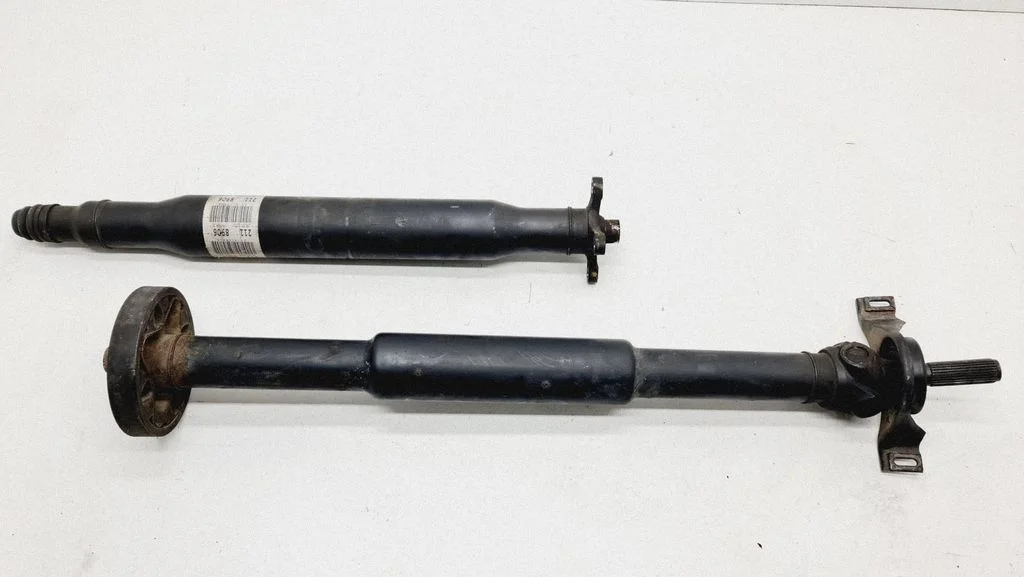 Drive shaft (set) 2114108906
