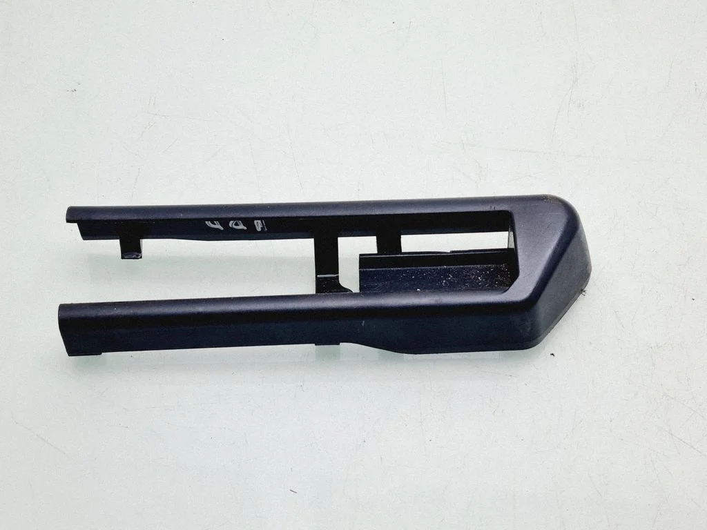 Esimese juhiistme siini kate – BMW 5-seeria F10 F11 (2009-2016)