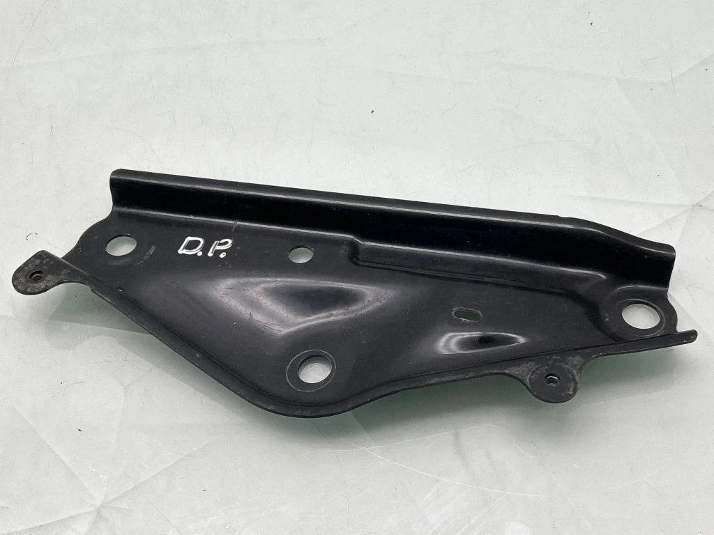 Front underbody cover/under tray – Toyota RAV 4 (XA50) (2018-)
