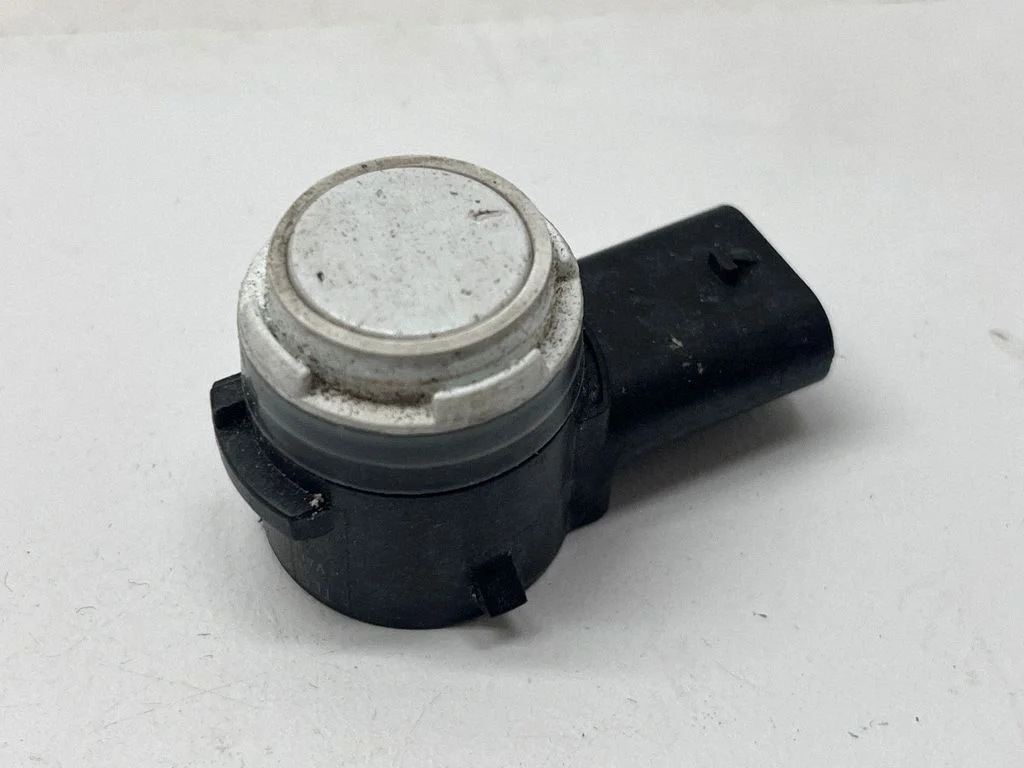 Parking PDC sensor – Tesla Model Y (2020-)