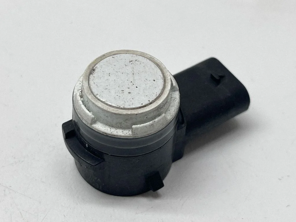 Parking PDC sensor – Tesla Model Y (2020-)