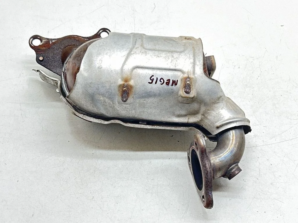 Catalyst/FAP/DPF particulate filter 208A02104R