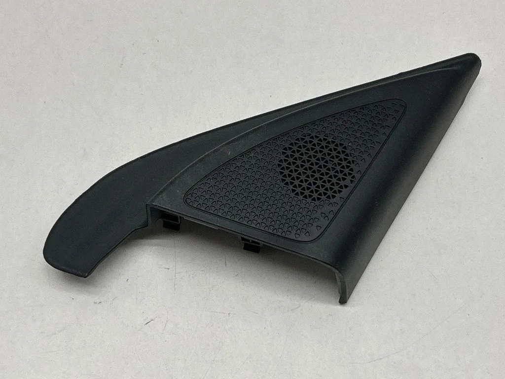 Front door high frequency speaker C59775272