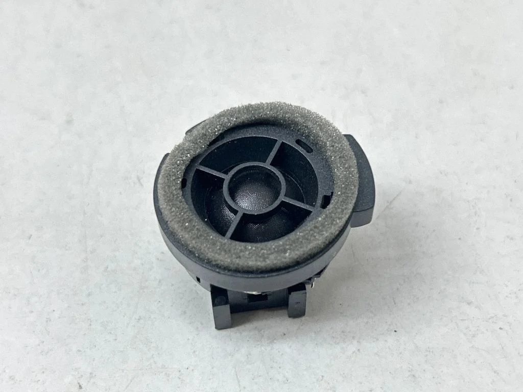 Front door high frequency speaker – Toyota Yaris Cross (2020-)