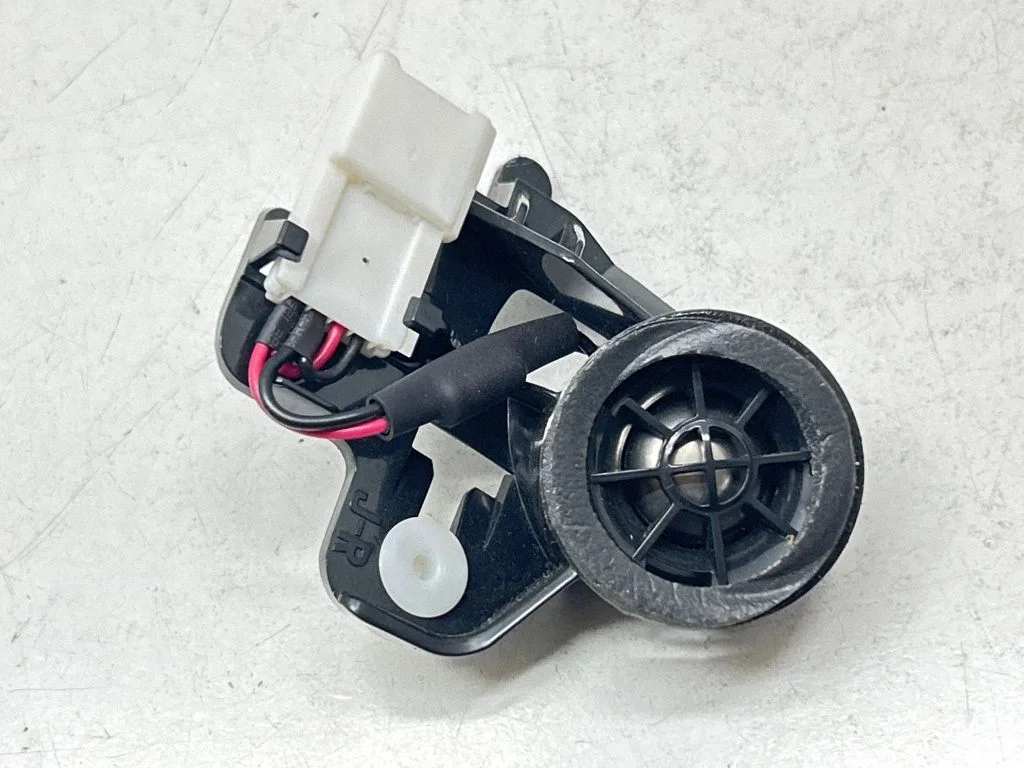 Front door high frequency speaker – Toyota Land Cruiser (J150) (2009-)