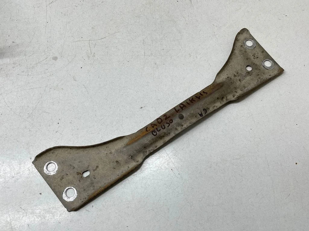 Muffler mount bracket/holder