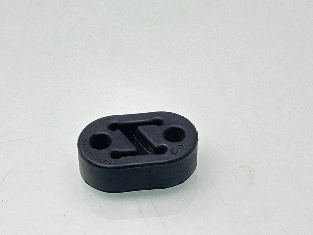 Muffler mount bracket/holder – Nissan Qashqai (2010-2014)