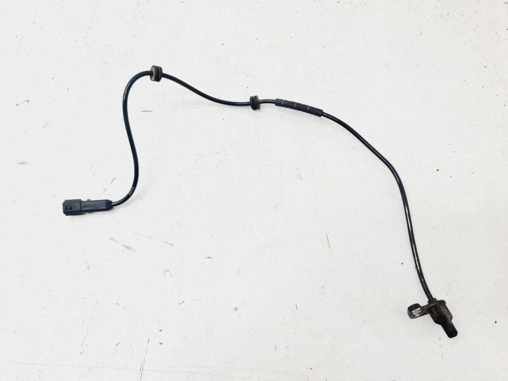 ABS rear brake sensor – Renault Clio IV (2012-2019)