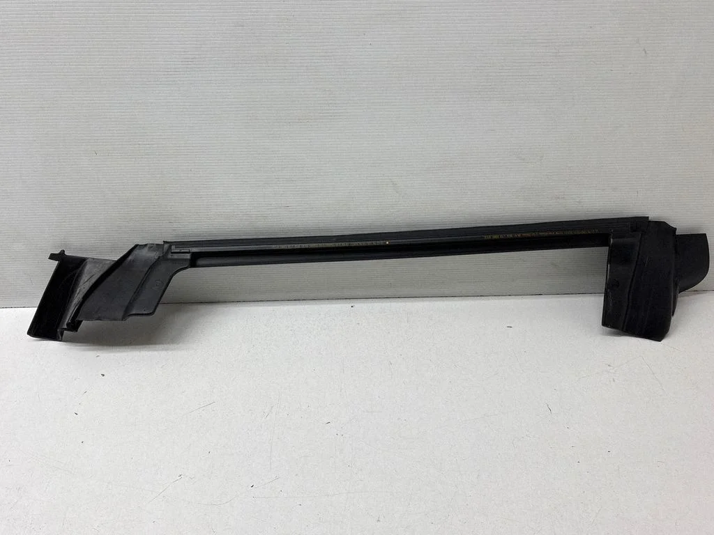 Rubber seal rear door window/glass – Tesla Model Y (2020-)