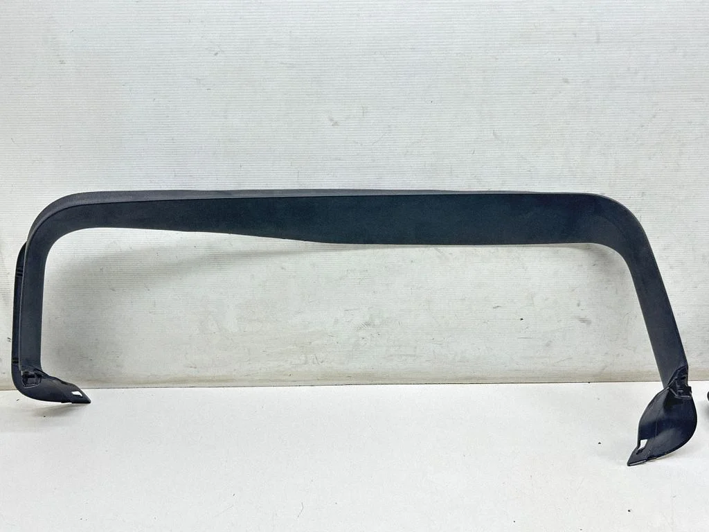 Tailgate trim 3G9867603