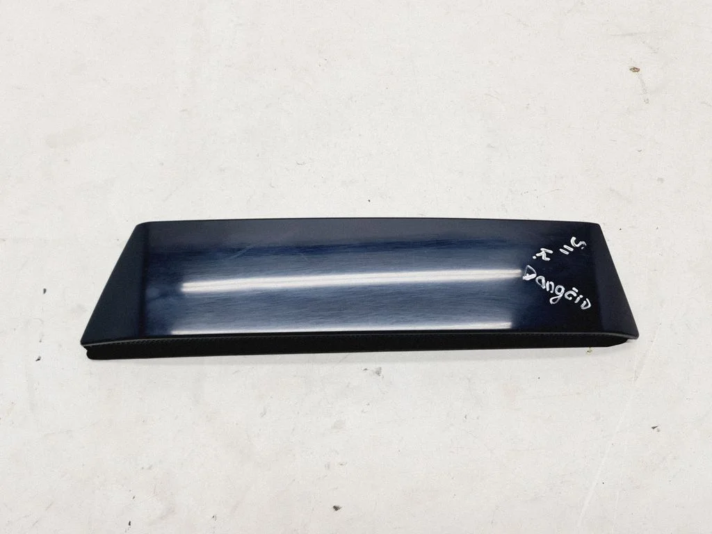 Tailgate trim – Renault Scenic II - Grand scenic II (2003-2006)