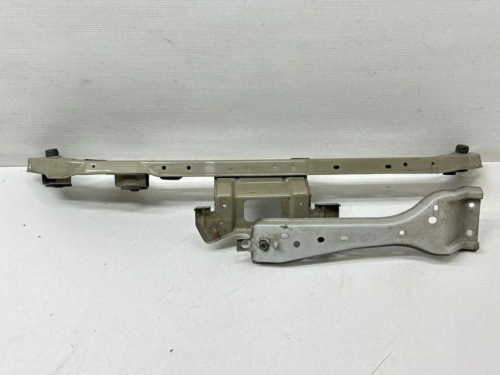 Radiatoru paneļa augšējā daļa F25113ZLMA
