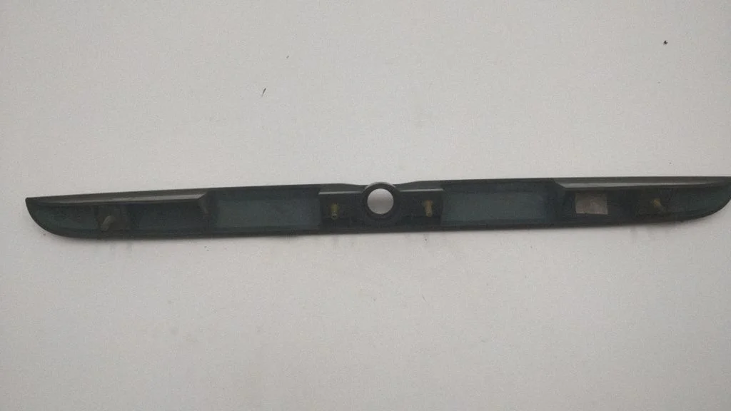 Aizmugurējā vāka apdare XR361227