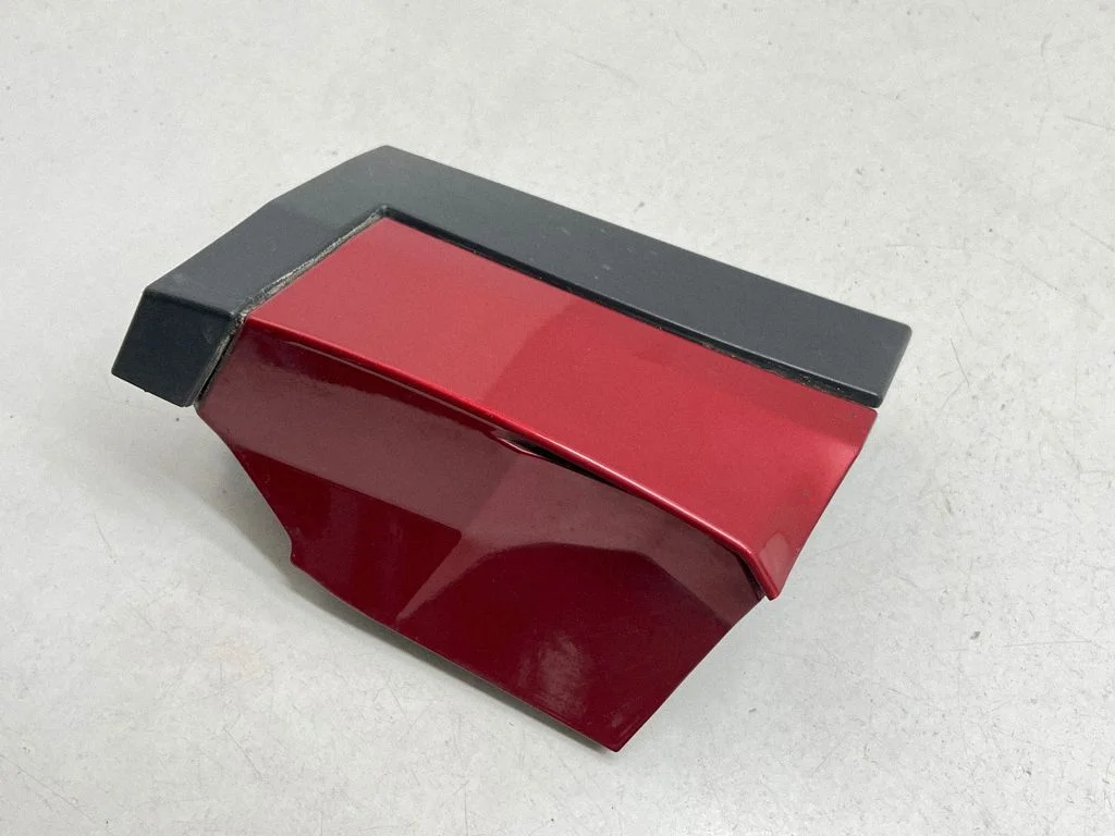 Fender trim (molding) BJ3M16165AE
