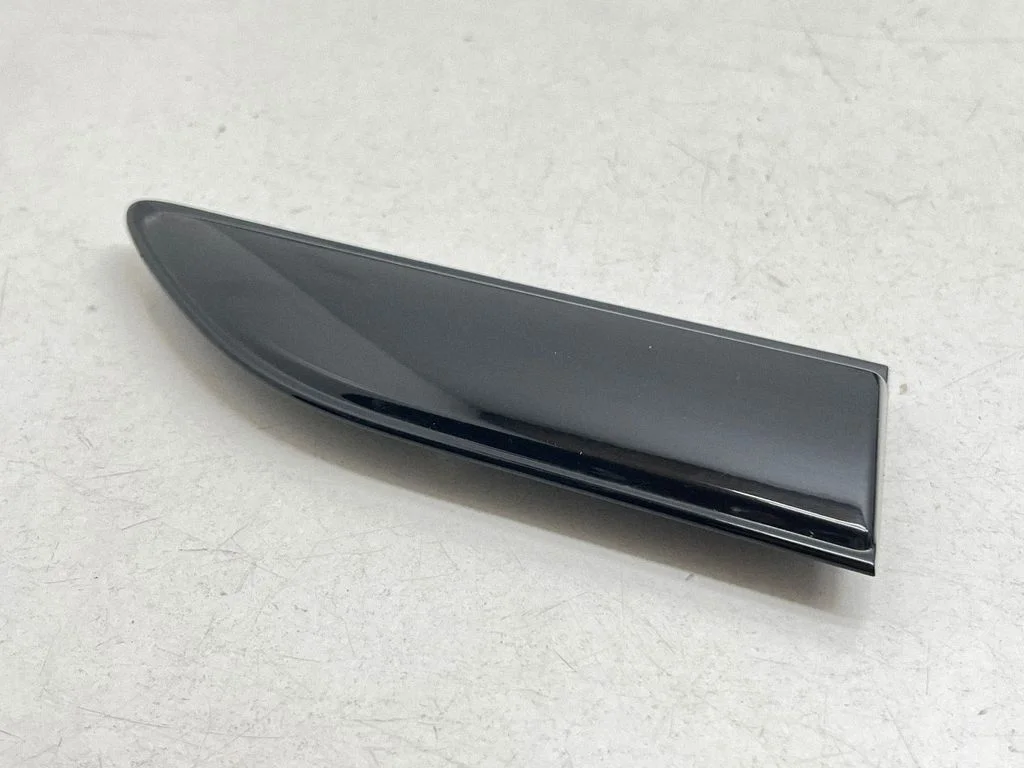 Fender trim (molding) BJ3229426BBW