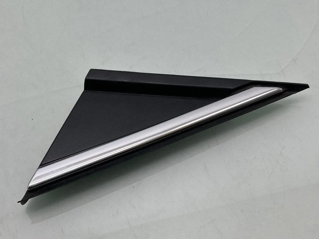 Spārna apdare (moldings) – Opel Astra K (2015-2021)