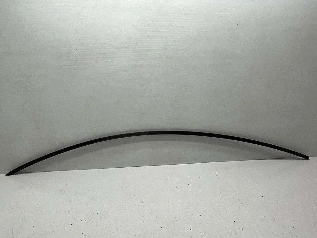 Roof trim bar molding cover – Tesla Model Y (2020-)