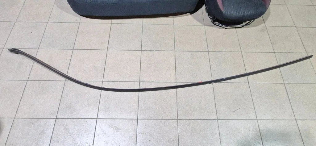 Roof trim bar molding cover – Mercedes-Benz EQC (2019-)