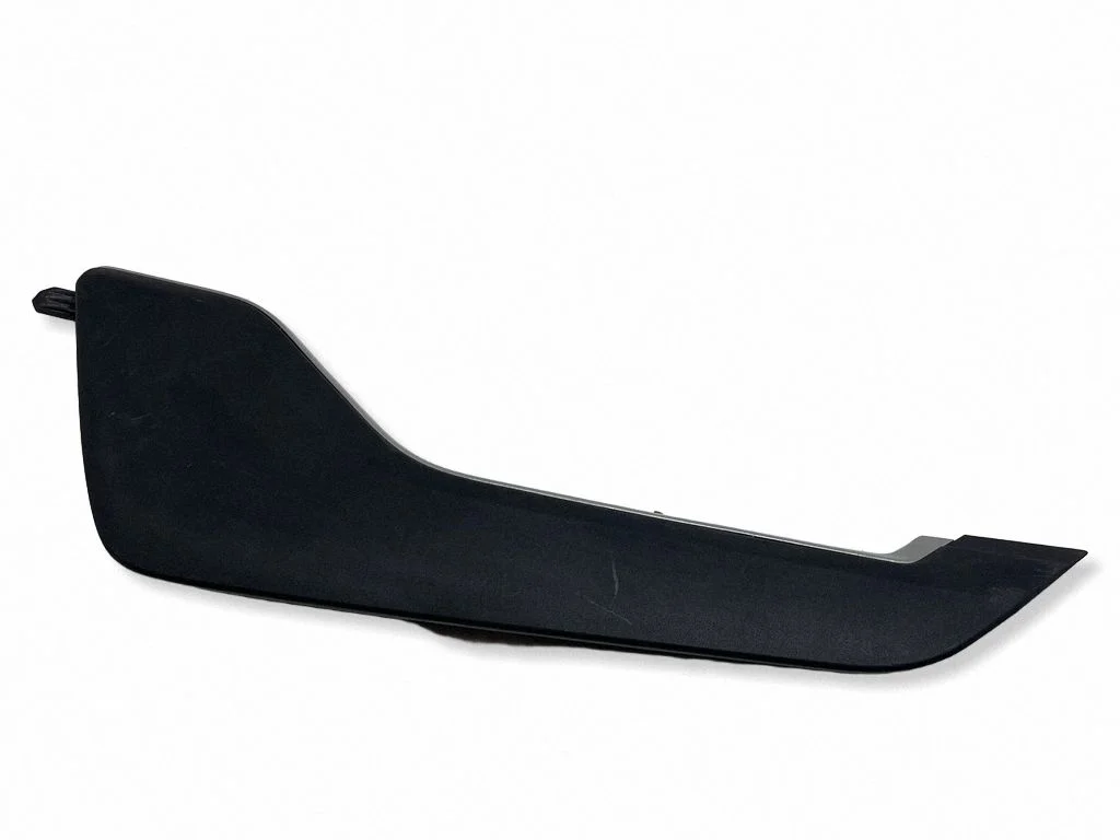 Cita centrālās konsoles (tuneļa) detaļa 4019025