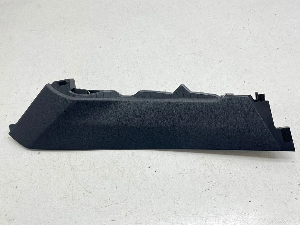 Cita centrālās konsoles (tuneļa) detaļa 66241SL010