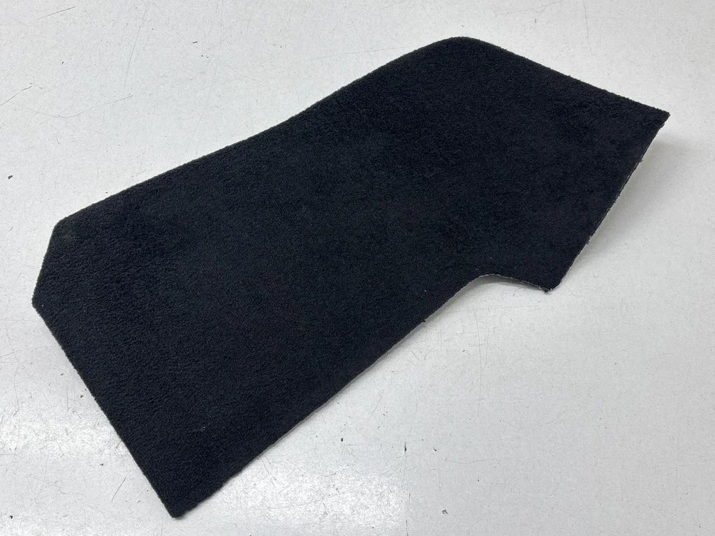 Cita centrālās konsoles (tuneļa) detaļa 31497770