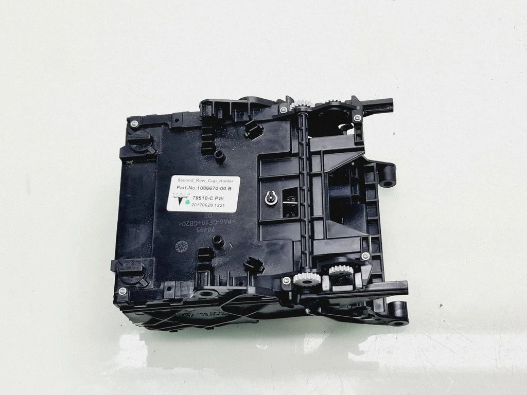 Other center console (tunnel) element 108667000B