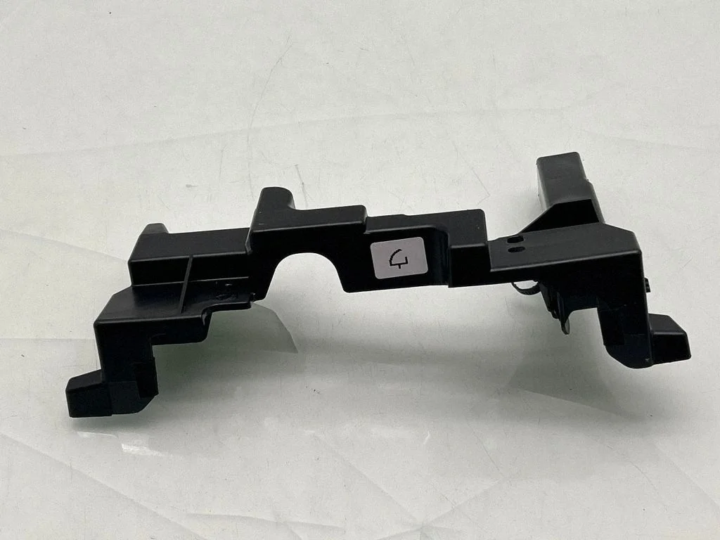 Other center console (tunnel) element – Toyota RAV 4 (XA50) (2018-)