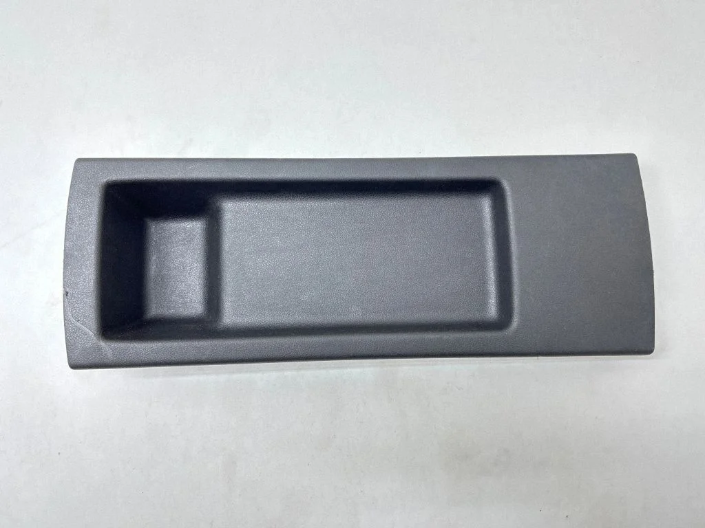 Cita centrālās konsoles (tuneļa) detaļa 9828059377