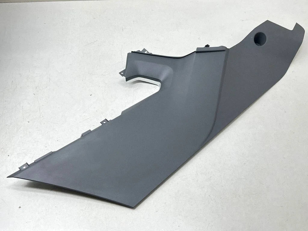 Cita centrālās konsoles (tuneļa) detaļa – Land Rover Range Rover Evoque L538 (2011-2018)